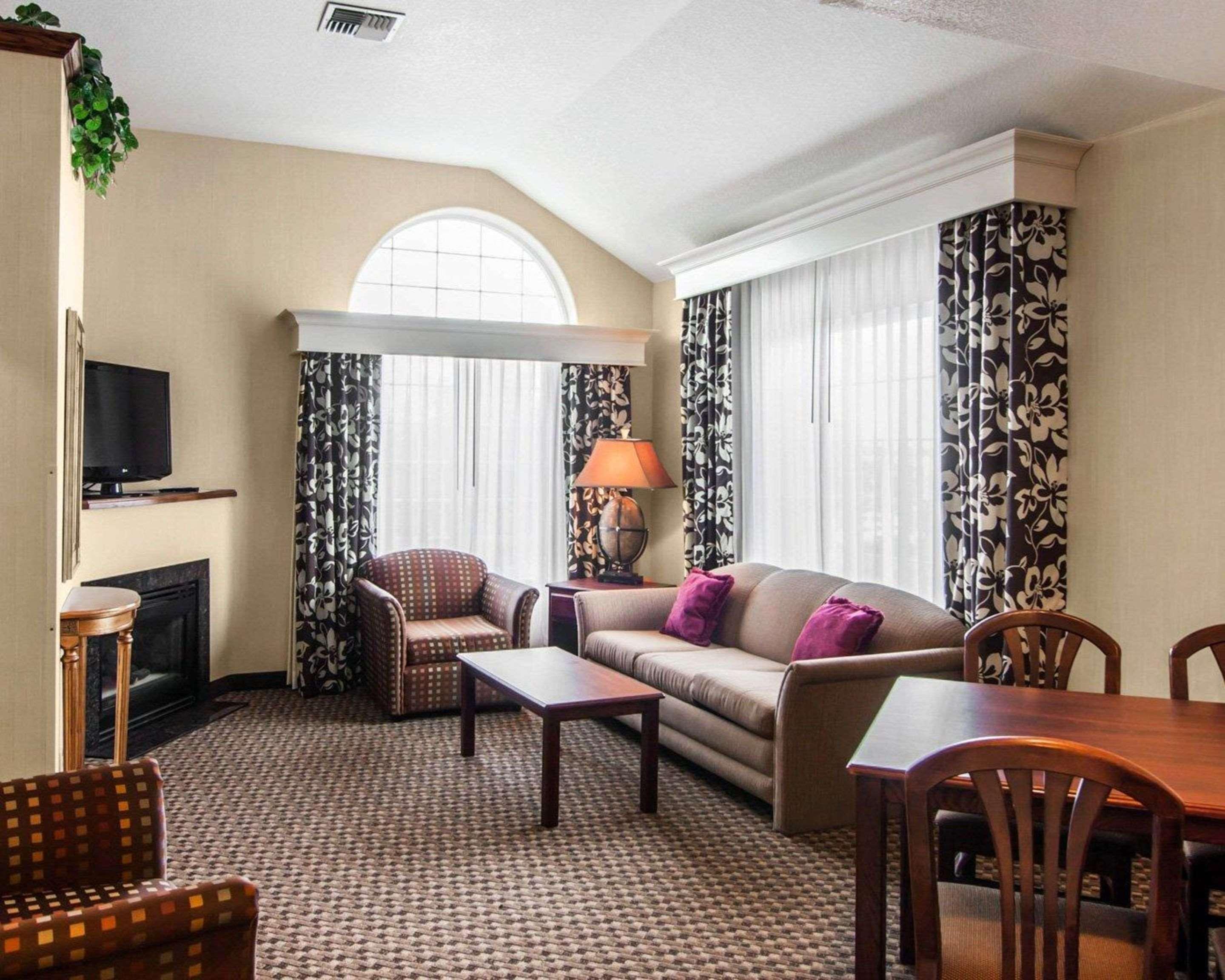 Comfort Suites Корваллис Экстерьер фото